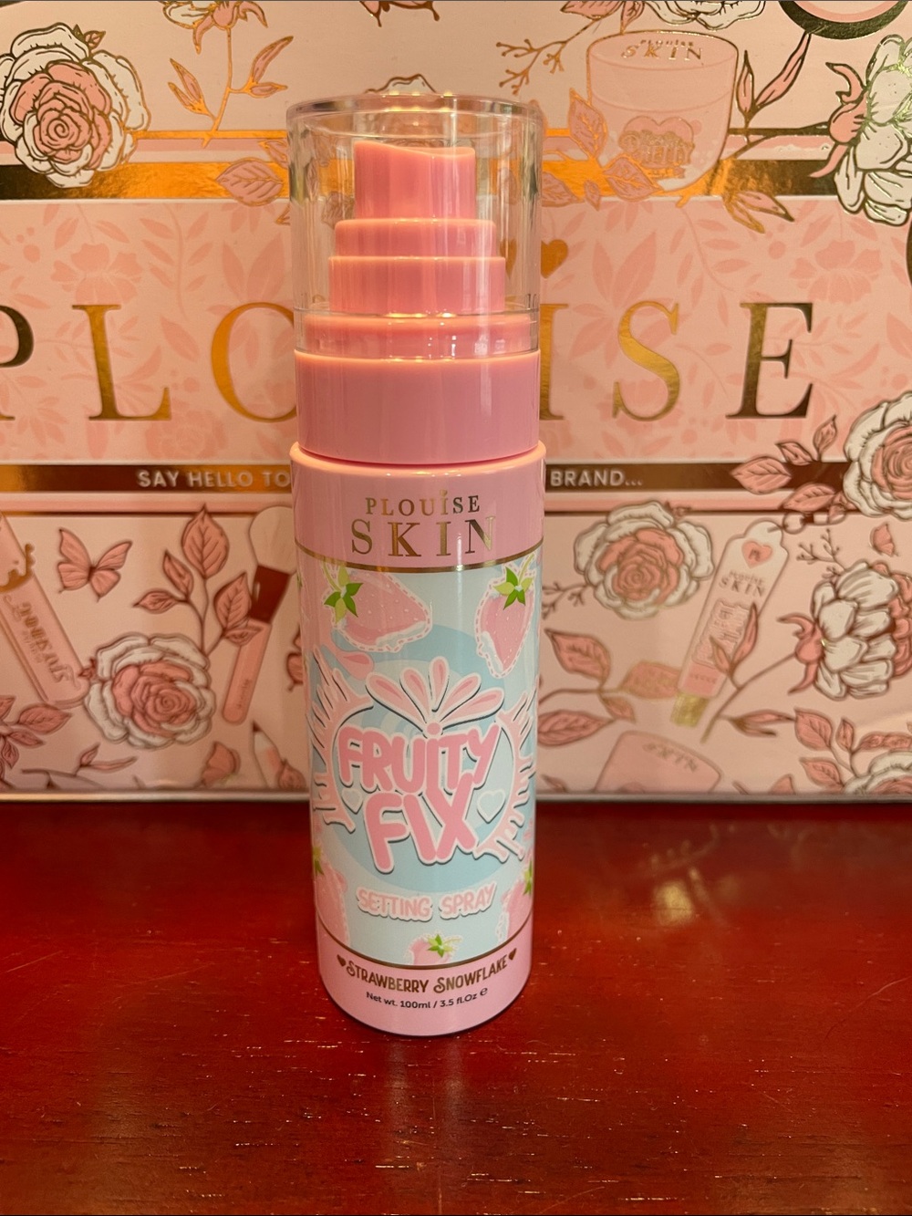 Plouise Skin Fruity Fix Setting Spray — Pink